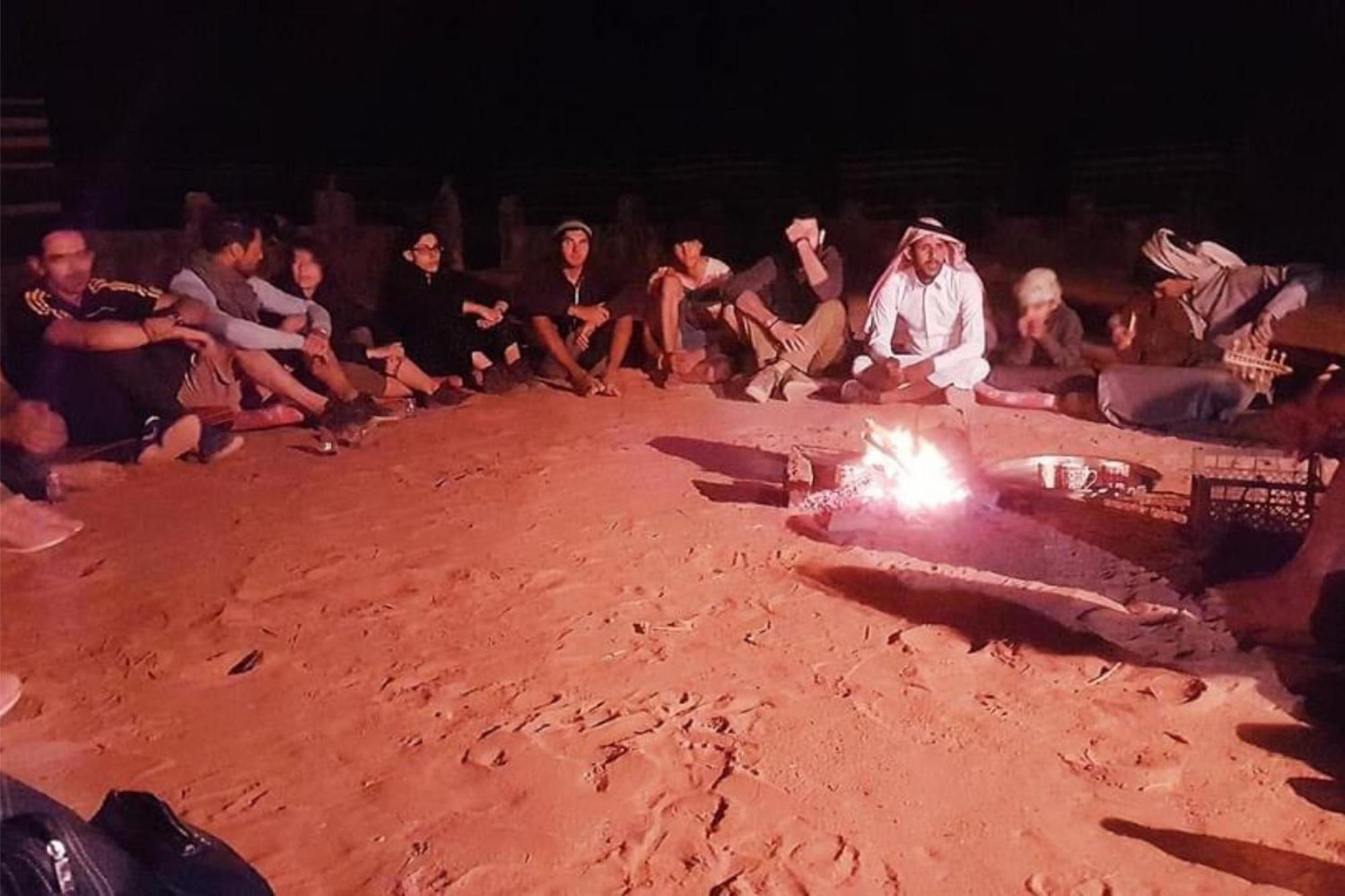 Готель Welcome To Wadi Rum Camp Екстер'єр фото